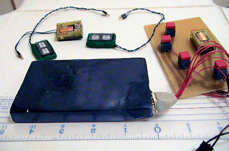 A prototype of a portable card counting computer